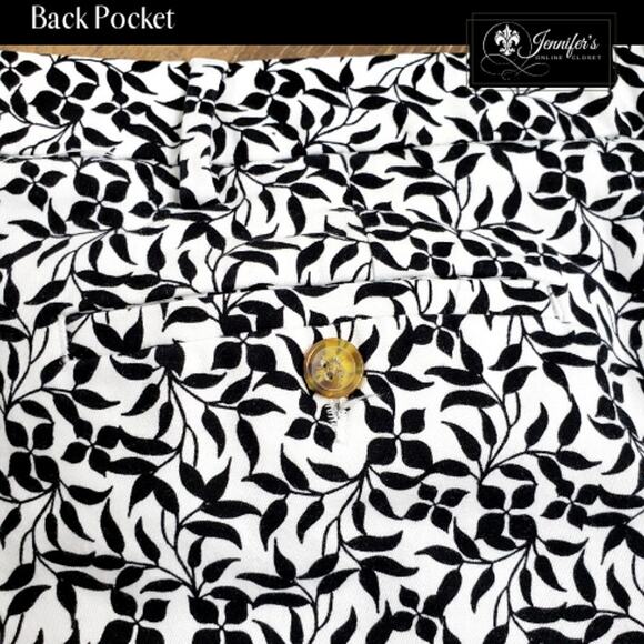 3/$30 Lands' End Mid-Rise Black & White Leaf Print Short - Picture 4 of 8